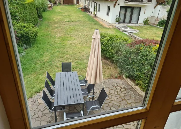 U Lojzika Semesterbostad *
